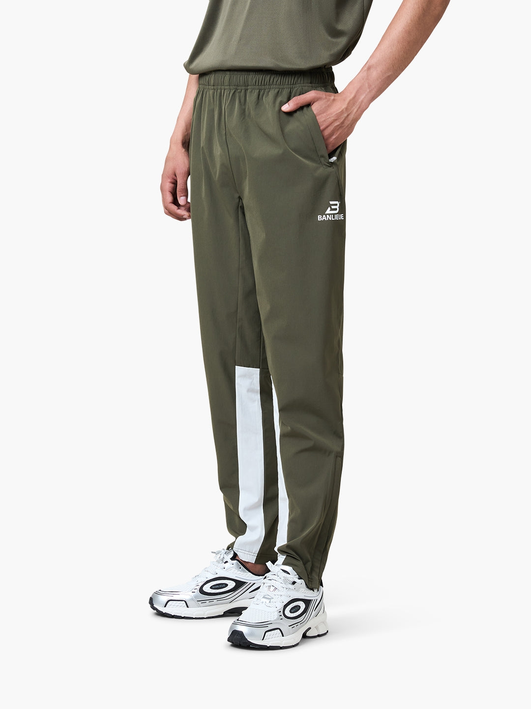 PERFORMANCE TRACKPANTS | OLIVE | SEEDING